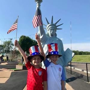 Meet your Posher, Carrie